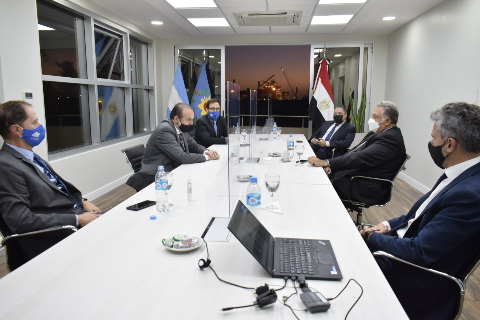 visita embajador de egipto a puerto bahia blanca